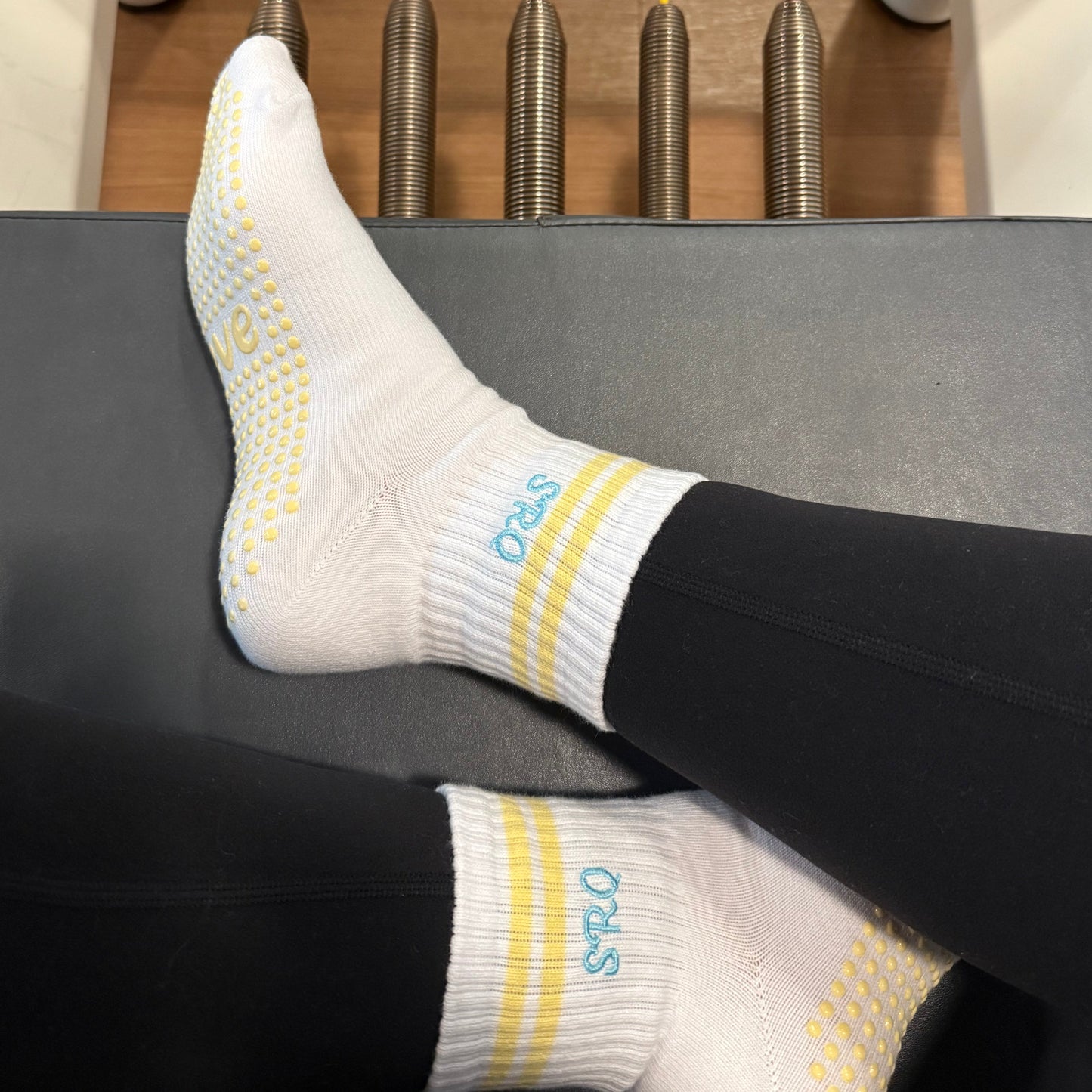 SRQ Grip Socks